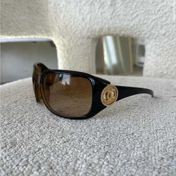 Chanel Acetate CC Black Glasses 3️⃣0️⃣0️⃣ - Picture 1 of 1